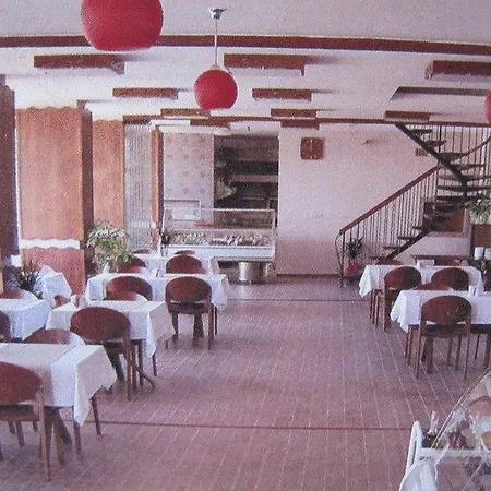 Ikont Hotel 3*
