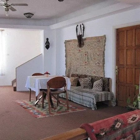 Ikont Hotel 3*